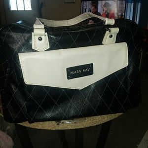 Mary Kay giant tote! Includes removable organizer!
